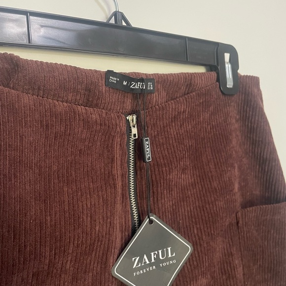 Zaful Cargo Mini Skirt - Picture 3 of 5